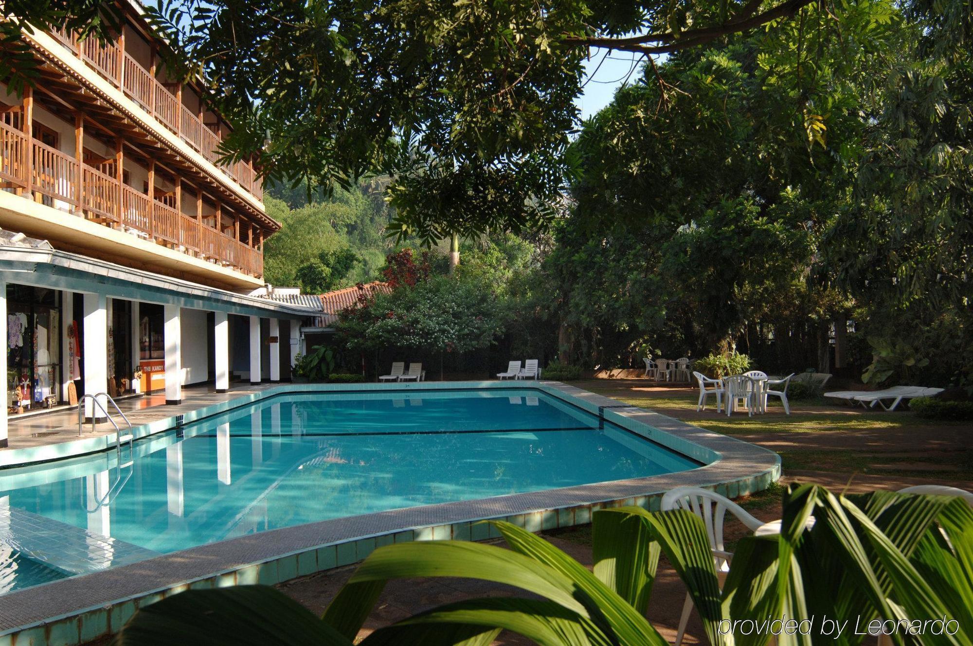 Hotel Hilltop キャンディー 設備 写真